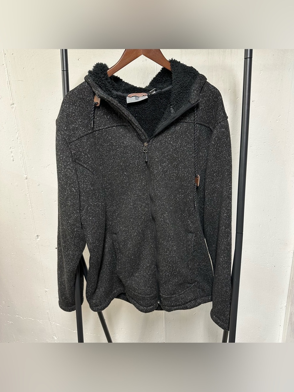 Men’s Black Sherpa-Lined Teddy Jacket with Hood 🐠
